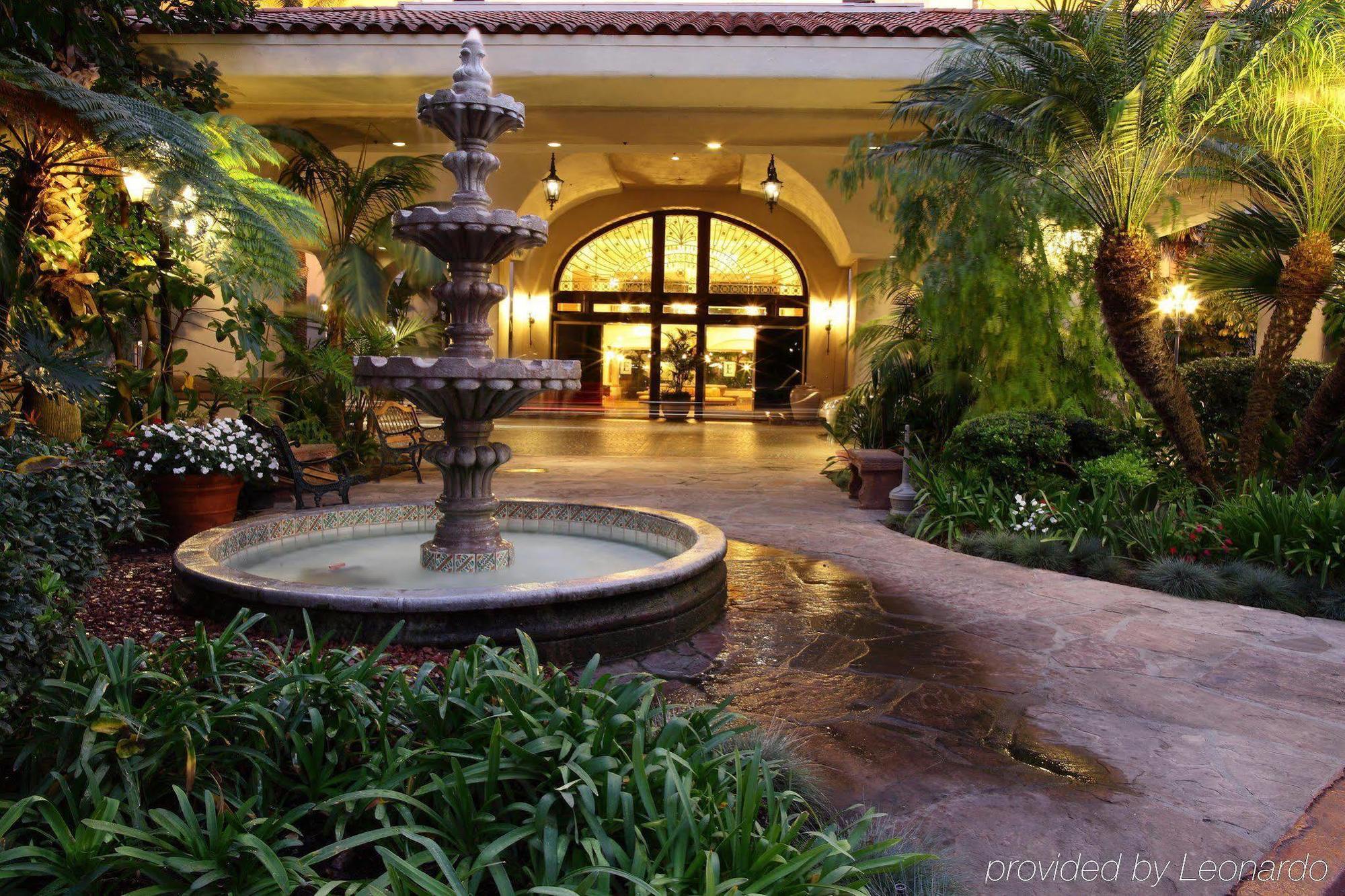 Embassy Suites By Hilton Santa Ana Orange County Airport Beltér fotó